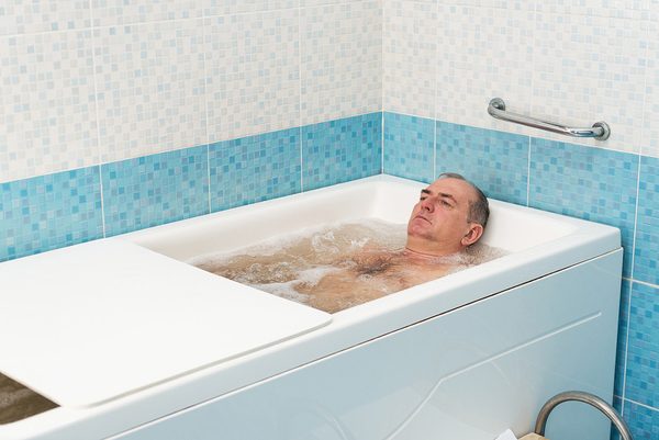 Нарзанная ванна в бальнеологическом отделении — фото 22